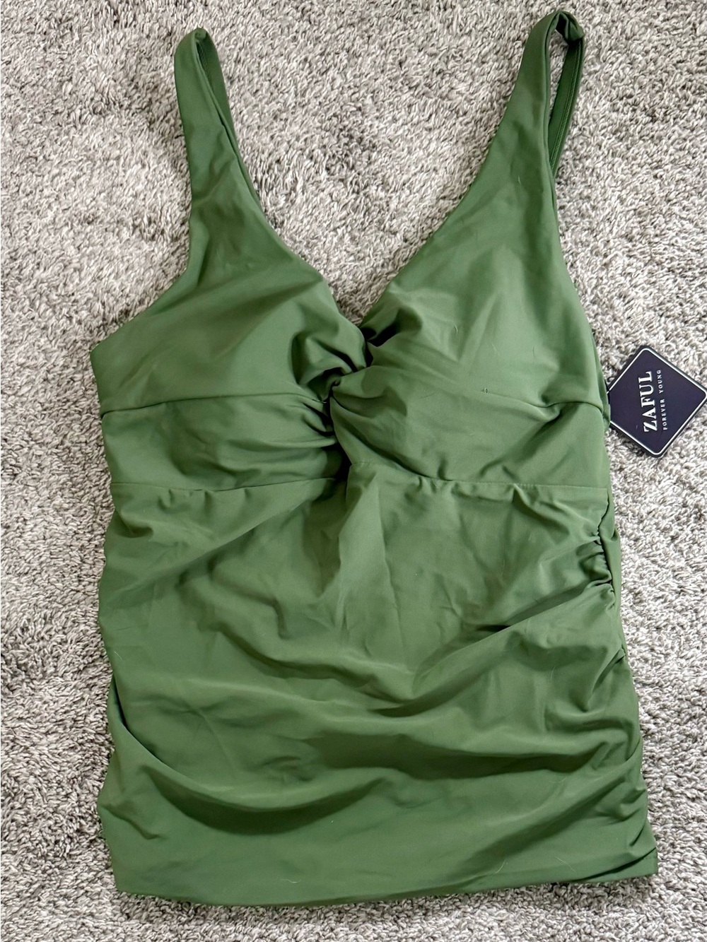 4. ZAFUL RUCHED TWIST FRONT TANKINI TOP (NWT) (XL)